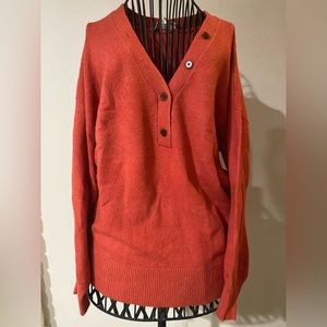 NWT Loft sweater - size M - burnt orange color - soft and cozy